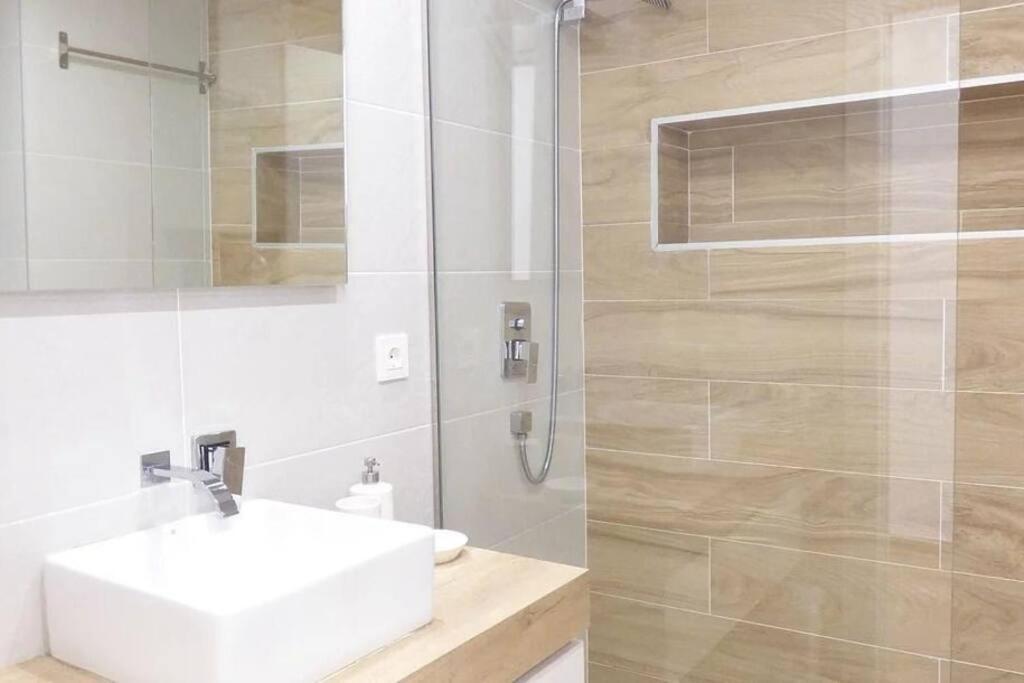 Caprichoso Apartamento En El Corazon De Puerto Banus 马尔韦利亚 外观 照片